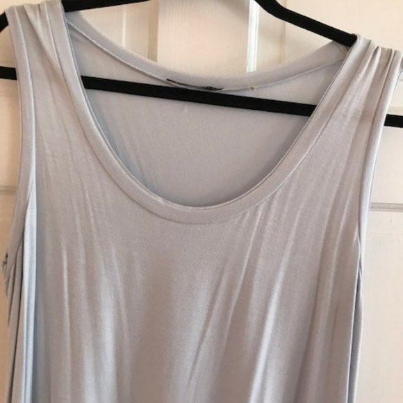 🆕 Tahari pale blue hi low tank NWT - Picture 5 of 5